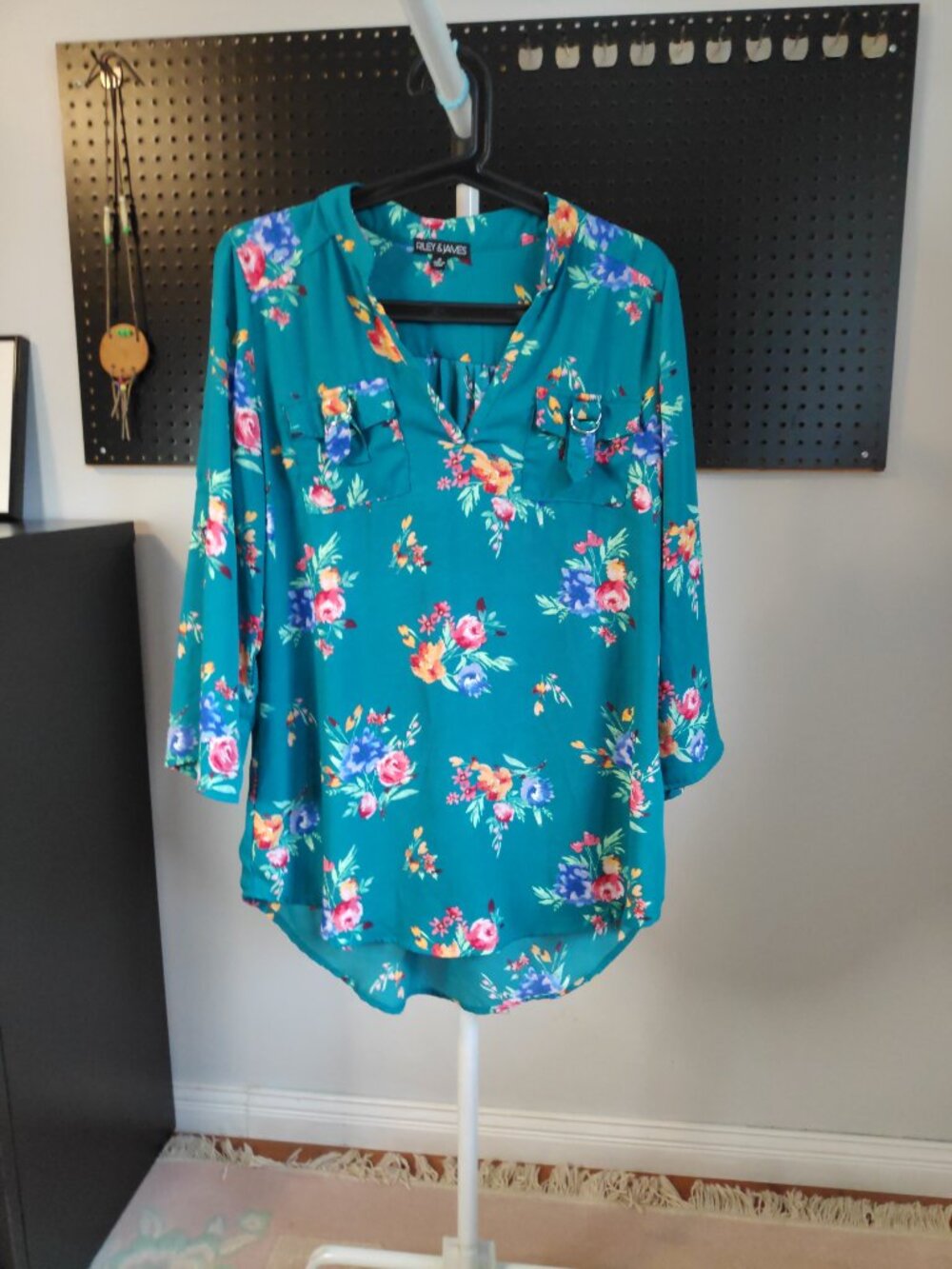 Women's long sleeve blouse size M